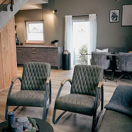 Traumnest Eifel Mit Sauna & Whirlpool Vakantiehuis *