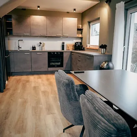 Feriehus Traumnest Eifel Mit Sauna & Whirlpool Monschau