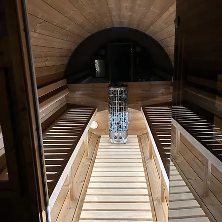 Traumnest Eifel Mit Sauna & Whirlpool *