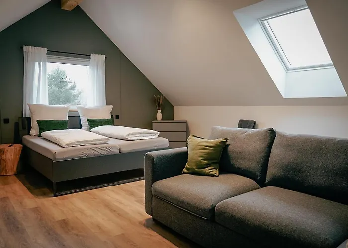 Traumnest Eifel Mit Sauna & Whirlpool * Μονσάου