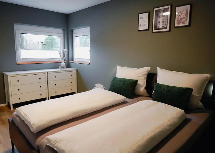 Traumnest Eifel Mit Sauna & Whirlpool Μονσάου